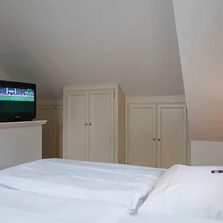Landhaus Weidenstieg App 4 *
